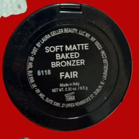 Laura Geller Soft Matte Baked Bronzer - Fair - Picture 4 of 4